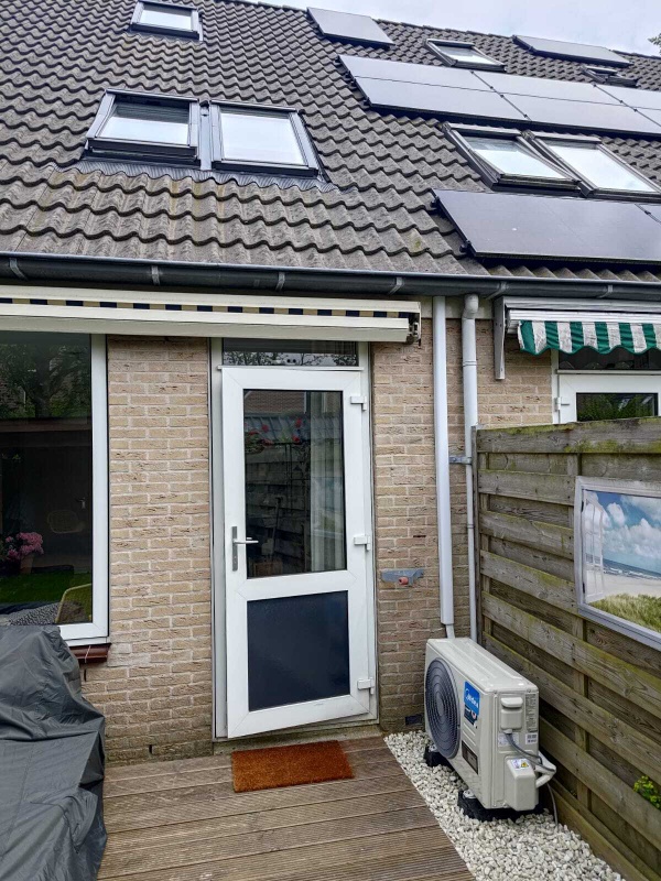 Afbeeldingslocatie: https://tweakers.net/i/mFRrTOG-TWsIXesTj57yPyww2vY=/x800/filters:strip_icc():strip_exif()/f/image/XNPyGC2TRCzDnqayuNvhgLt3.jpg?f=fotoalbum_large