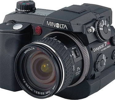 Minolta Dimage 7HI - Voorkant