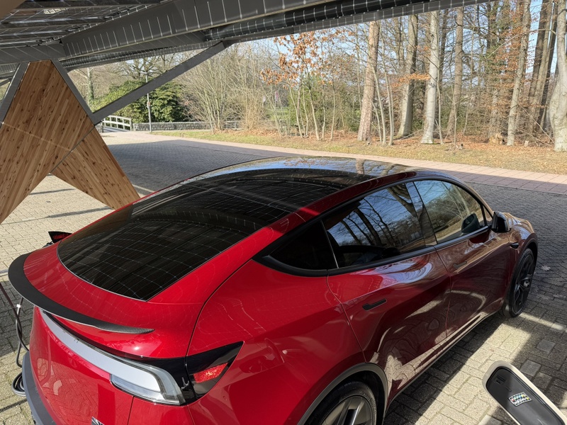 Afbeeldingslocatie: https://tweakers.net/i/mH4DrZR-7GGcfkTEWckWbyJD3IQ=/800x/filters:strip_icc():strip_exif()/f/image/r19Np7AwYy0GlzD1Ymsg9Apo.jpg?f=fotoalbum_large