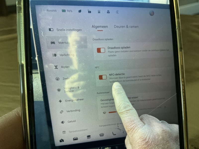 Afbeeldingslocatie: https://tweakers.net/i/mIhZ8d1wmvtJcuI4h8b77iIcbmY=/800x/filters:strip_icc():strip_exif()/f/image/qZPSQJxQuLCyzV7hJqQrSA3z.jpg?f=fotoalbum_large