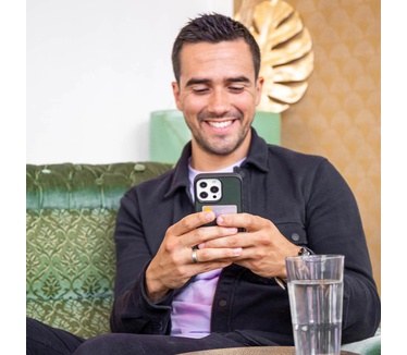 Accezz Premium Leather Card Slot Backcover Samsung Galaxy S22 Plus - Groen