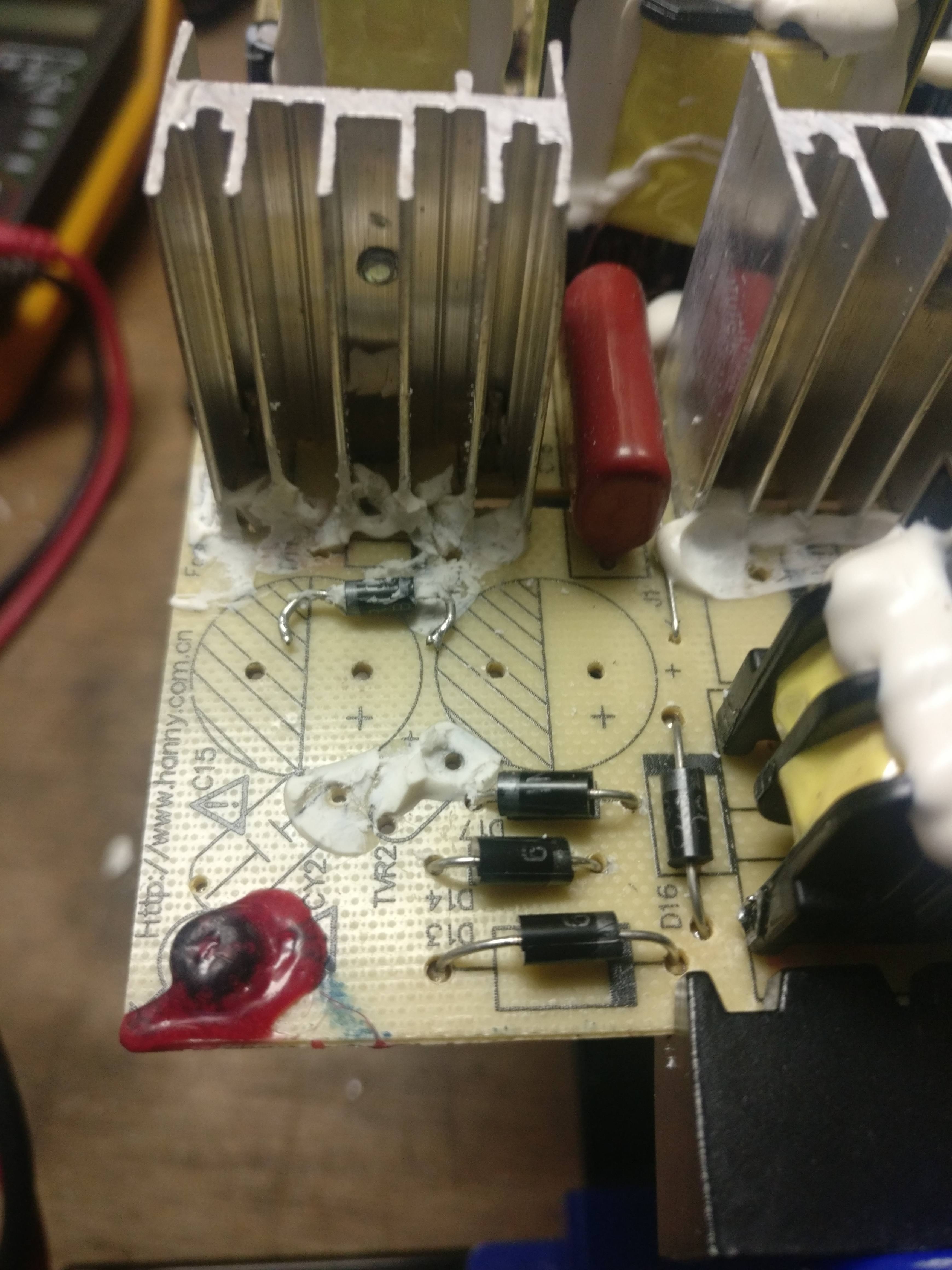 Repareren subwoofer (overleden zekering, + wellicht ???) Modding, mechanica en elektronica GoT