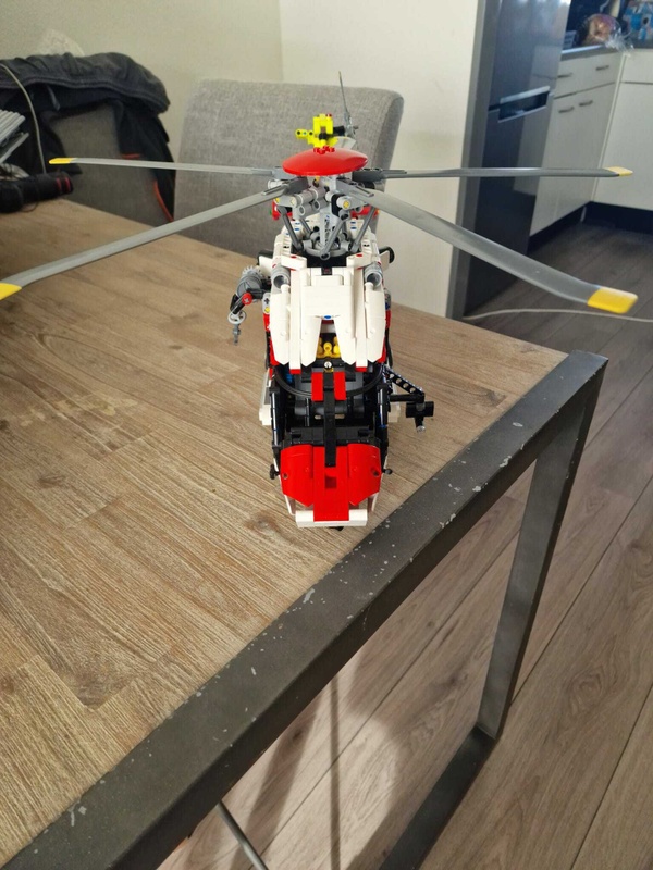 Afbeeldingslocatie: https://tweakers.net/i/mO_QnpuBqcbHS878pM4ye5MsDI0=/x800/filters:strip_icc():strip_exif()/f/image/CHcpsLByacX42QQ5Se3UMDHX.jpg?f=fotoalbum_large