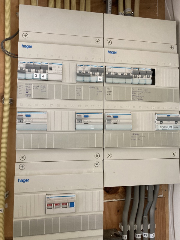 Afbeeldingslocatie: https://tweakers.net/i/mSfhSsGw1RCppQKAOD5sw31IpFs=/x800/filters:strip_icc():strip_exif()/f/image/BaXxlgf2POxkOjZoin6gzT68.jpg?f=fotoalbum_large