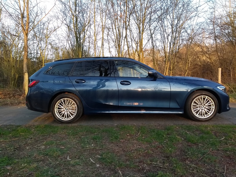 Afbeeldingslocatie: https://tweakers.net/i/makCG9p_v1r26F1Ny1lvK3R9JOE=/full-fit-in/4920x3264/filters:max_bytes(3145728):no_upscale():strip_icc():fill(white):strip_exif()/f/image/eEXica7wS6fTumxJ3fOEIcEn.jpg?f=user_large