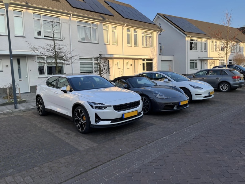 Afbeeldingslocatie: https://tweakers.net/i/mbgsSwXv4F8IRCfpx1RbPkVjtPw=/800x/filters:strip_icc():strip_exif()/f/image/IqToqasMxcczRYhWEAp0T9Gd.jpg?f=fotoalbum_large