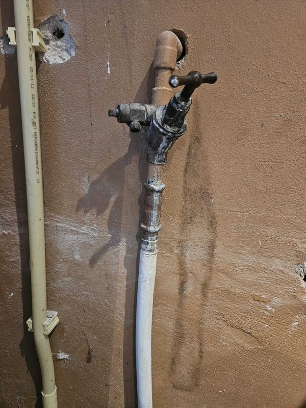 Afbeeldingslocatie: https://tweakers.net/i/mbzdZwgU4CcSABAGm1rH7STa3z4=/x800/filters:strip_icc():strip_exif()/f/image/rmYs5qfG3s6aqI6029jYrhTq.jpg?f=fotoalbum_large