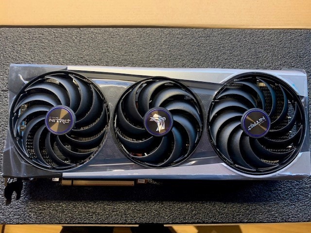 Afbeeldingslocatie: https://tweakers.net/i/mcuLDxUoHr-mFDIrwYjNxRWo4Wo=/full-fit-in/4920x3264/filters:max_bytes(3145728):no_upscale():strip_icc():fill(white):strip_exif()/f/image/9PmsIMKgaepCJ0Bd16tCOAxa.jpg?f=user_large