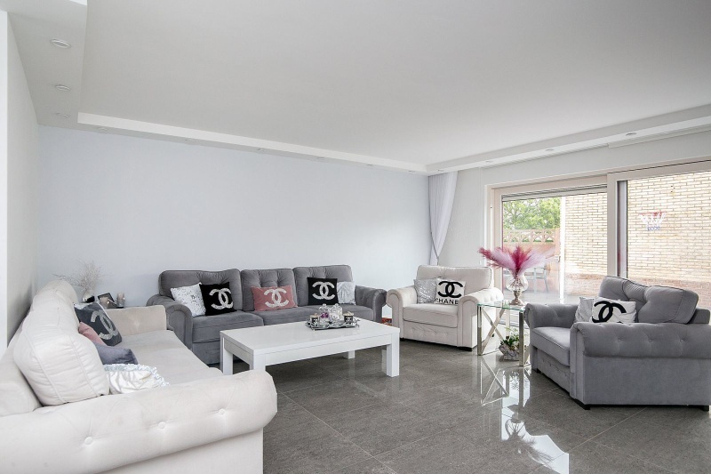 Afbeeldingslocatie: https://tweakers.net/i/mdNiXY14eMjnsyO1UCi_WxLtx7U=/800x/filters:strip_icc():strip_exif()/f/image/f9LBmoHWNPQsTwz984WBAmeb.jpg?f=fotoalbum_large