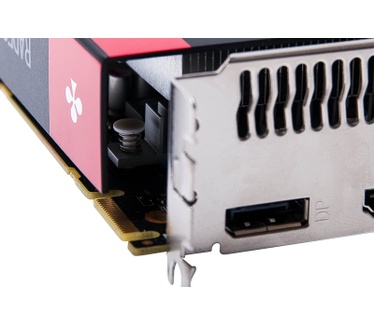 Club 3D Radeon R7 260X royalQueen nw