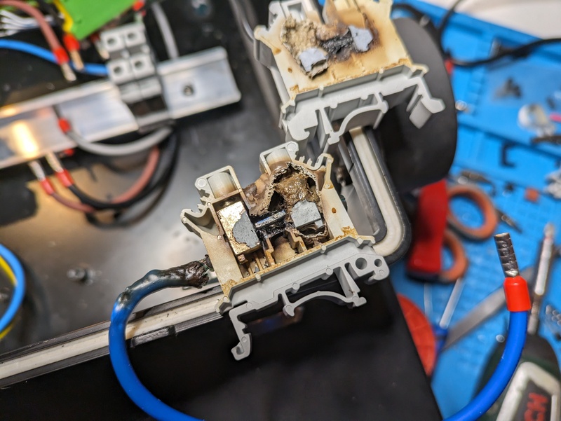 Afbeeldingslocatie: https://tweakers.net/i/mg3pYw50wFKauKEwpamh-9zurW4=/800x/filters:strip_icc():strip_exif()/f/image/w99qf1SKb98gMOK5lYGz0IdA.jpg?f=fotoalbum_large