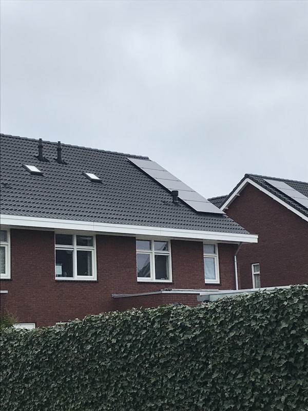 Afbeeldingslocatie: https://tweakers.net/i/mhvUULTaXMxpohWRcF48wdCTU3I=/x800/filters:strip_icc():strip_exif()/f/image/C7LqbrufEFSVYjKhohSZIi1D.jpg?f=fotoalbum_large