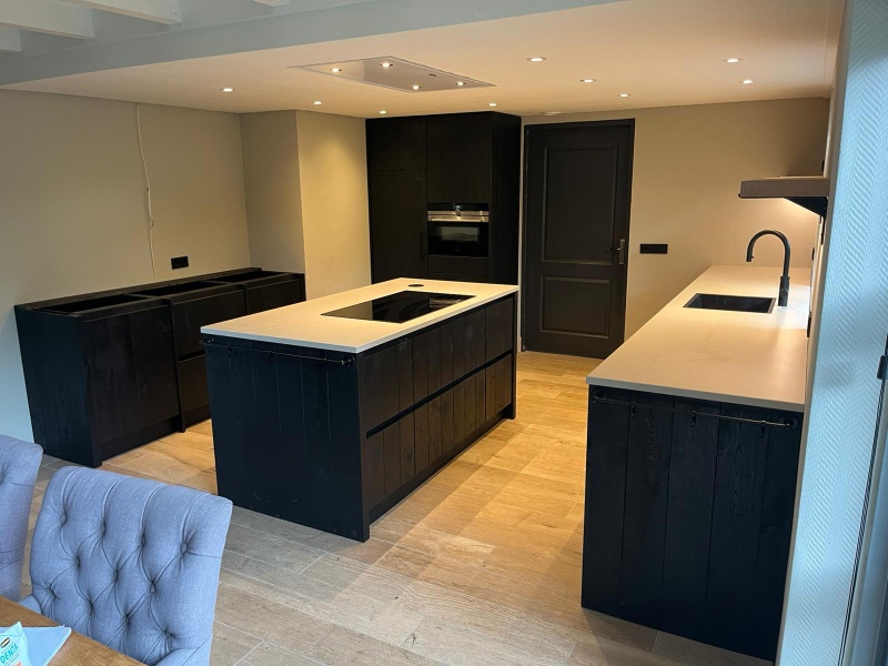 Afbeeldingslocatie: https://tweakers.net/i/mi3dW-PIWFGY2S5oS7lzI9mYIUI=/800x/filters:strip_icc():strip_exif()/f/image/RDHwzkXCp8kZgUjlfeJ1X560.jpg?f=fotoalbum_large