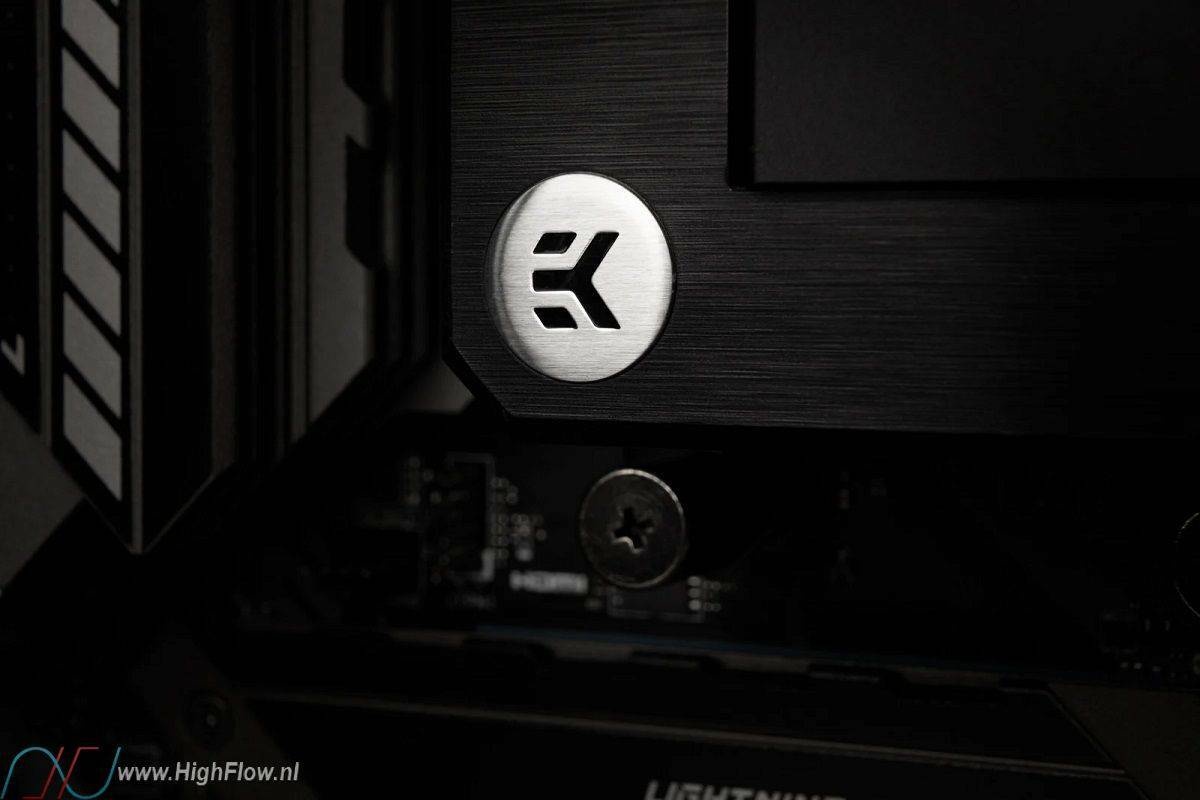 EKWB EKAIO Basic 240 Kenmerken Tweakers