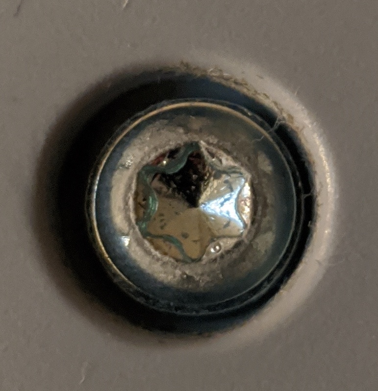 Afbeeldingslocatie: https://tweakers.net/i/mpnJuCbGY_4na9cpU_WCGCDfNio=/x800/filters:strip_icc():strip_exif()/f/image/jF55GMzu8yKpRQMxRkXpbr9i.jpg?f=fotoalbum_large