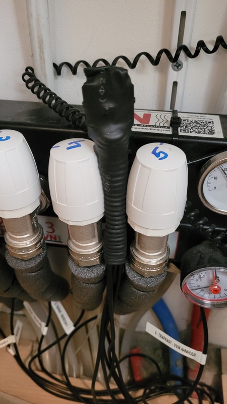 Afbeeldingslocatie: https://tweakers.net/i/muLOUGQ33YGgBrZx0HpqkEpih_4=/x800/filters:strip_icc():strip_exif()/f/image/x8EVWhbXMcWCnW8v5HMC2ISj.jpg?f=fotoalbum_large