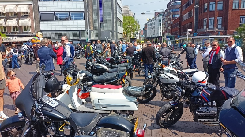 Afbeeldingslocatie: https://tweakers.net/i/mvnzJKfrH0Gs54r10jineq7kZiU=/800x/filters:strip_icc():strip_exif()/f/image/X1eAsVw27xsx7RWj0Tnuw6NM.jpg?f=fotoalbum_large