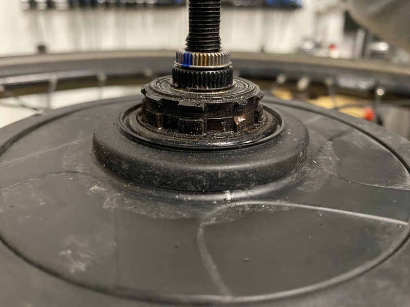 Afbeeldingslocatie: https://tweakers.net/i/mvqlqHyPFbm3KMFzjb08Pyr0Zy8=/800x/filters:strip_icc():strip_exif()/f/image/HcZ3nPlp35EesTaaQKVTkOUu.jpg?f=fotoalbum_large