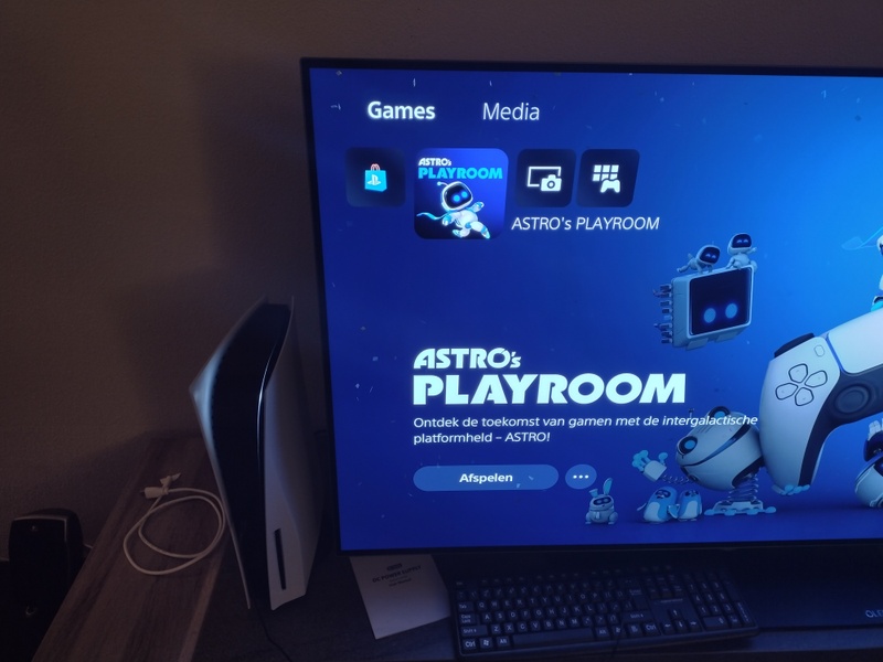 Afbeeldingslocatie: https://tweakers.net/i/n1e8kkMIe57HbWPy7NiJtBOHrfQ=/800x/filters:strip_icc():strip_exif()/f/image/NhtTWHUGjgzU1Iv2gZ3bHVMl.jpg?f=fotoalbum_large