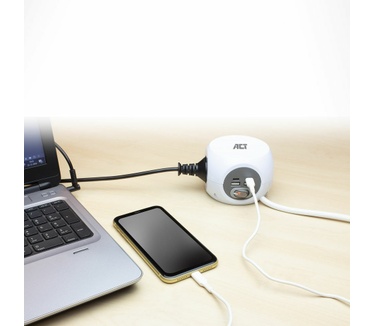 ACT Stopcont Kubus Dual USB USB-C Wit