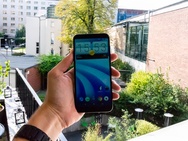 HTC U12 Life