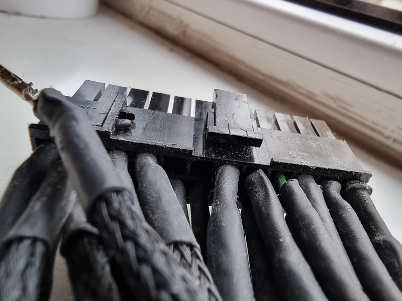 Afbeeldingslocatie: https://tweakers.net/i/nJCIEBiP-4q9pytSDltar4RR-zQ=/800x/filters:strip_icc():strip_exif()/f/image/ZY1lWljKeOV72PDCg585c4pV.jpg?f=fotoalbum_large