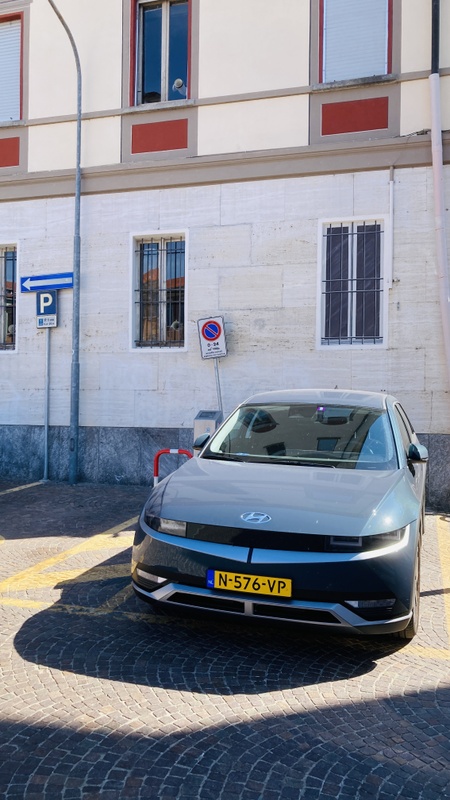 Afbeeldingslocatie: https://tweakers.net/i/nKRdFbC32hSUwSRv8GcfqfL3_QY=/x800/filters:strip_icc():strip_exif()/f/image/MWjyy3gwoOqckvIcwqrJq0O4.jpg?f=fotoalbum_large