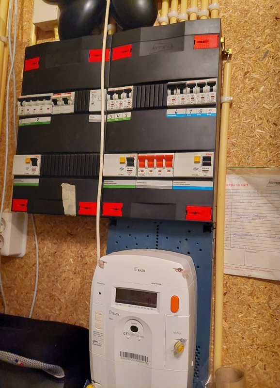 Afbeeldingslocatie: https://tweakers.net/i/nLPi_Ot9GyYAU2dcz5msvaaq6HY=/x800/filters:strip_icc():strip_exif()/f/image/AgokwD6kuCcOAV5peRF2Sqr5.jpg?f=fotoalbum_large