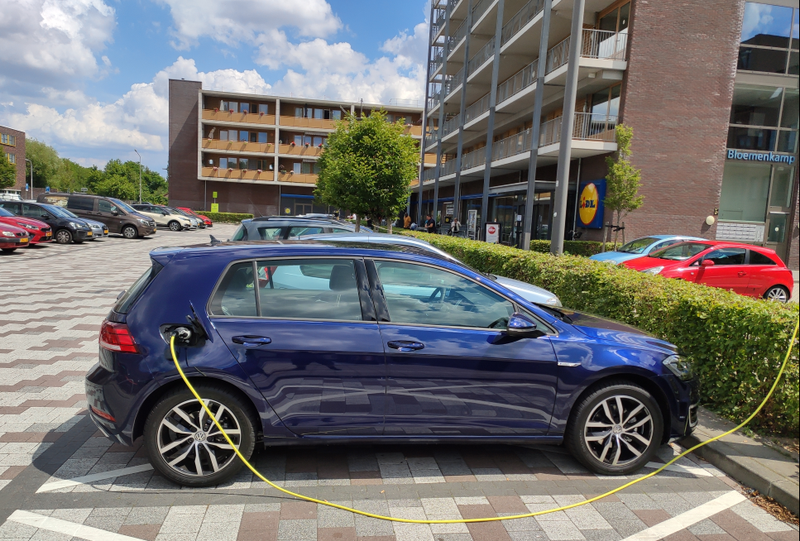 Afbeeldingslocatie: https://tweakers.net/i/nMXXSS5VhygqXhd6rxl43Ba9CRs=/800x/filters:strip_exif()/f/image/kktIvphjpF3nLJPq6EZ4rds5.png?f=fotoalbum_large