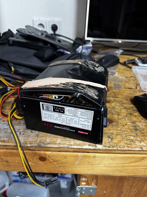 Afbeeldingslocatie: https://tweakers.net/i/nXmLKVw9OPtPnNwm2v12PAd5ojM=/x800/filters:strip_icc():strip_exif()/f/image/M9FeHsAI6zM9SZta6jpXdygf.jpg?f=fotoalbum_large