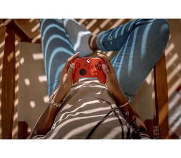 Microsoft Pulse Red
