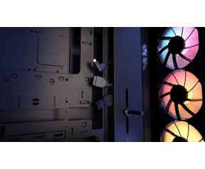 Corsair Frame 4000D LCD RS ARGB met Xeneon EDGE