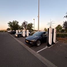 Afbeeldingslocatie: https://tweakers.net/i/n_VkZWZAri4XxrWPaYyTrI0e6bo=/232x232/filters:strip_icc():strip_exif()/f/image/qLqkb6QgzAkARTcquHducTMQ.jpg?f=fotoalbum_tile