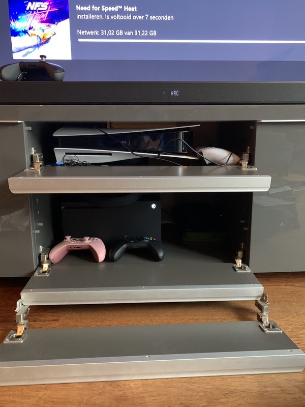 Afbeeldingslocatie: https://tweakers.net/i/niqs-OE5klqwM2UNbRf910tsL2Q=/x800/filters:strip_icc():strip_exif()/f/image/uiEzFzMqnLCuze1NT4YJ6srM.jpg?f=fotoalbum_large