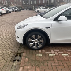 Afbeeldingslocatie: https://tweakers.net/i/nlbpGJLGvPHvd-vZ8Ttpayq6MTU=/232x232/filters:strip_icc():strip_exif()/f/image/aoXsy6kIyfR3UhkoR3jFiCjh.jpg?f=fotoalbum_tile