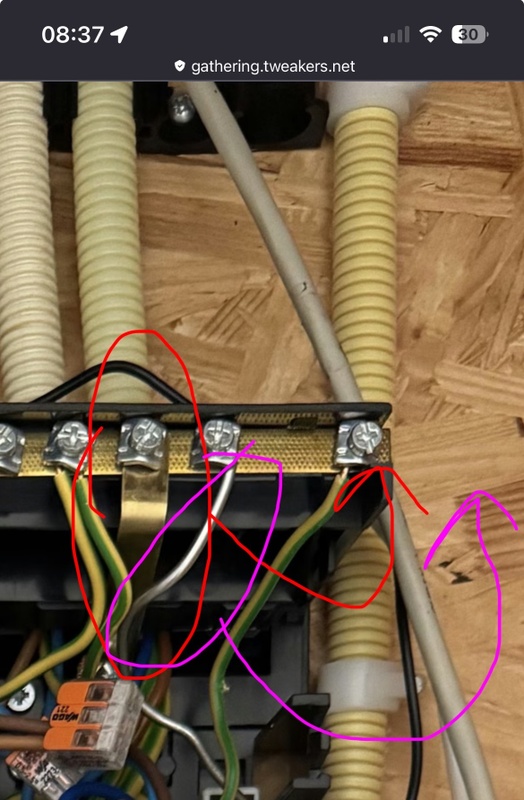Afbeeldingslocatie: https://tweakers.net/i/nu-rvbWD0m3rtwOe-1j2KlXfbrM=/x800/filters:strip_icc():strip_exif()/f/image/42O6gYZuB4gIP1JQRHwTVBYL.jpg?f=fotoalbum_large
