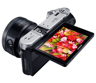 Samsung NX500 + 16-50mm F3.5-5.6 Power Zoom Zwart