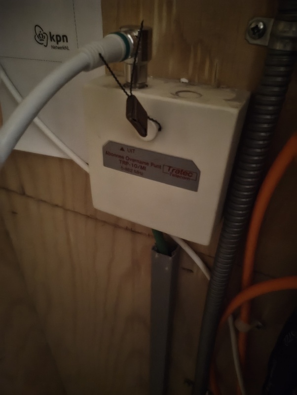 Afbeeldingslocatie: https://tweakers.net/i/nuA78cHrtAo5E-9pHCyYHGdZLB8=/x800/filters:strip_icc():strip_exif()/f/image/DQAEkzC7M9iyMZXfIAMkH86X.jpg?f=fotoalbum_large