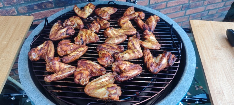 Afbeeldingslocatie: https://tweakers.net/i/nuBCAWfBNwmKB8EjFQchxZZJKh8=/800x/filters:strip_icc():strip_exif()/f/image/3EqwvEywfziofgYWN7aIifmY.jpg?f=fotoalbum_large