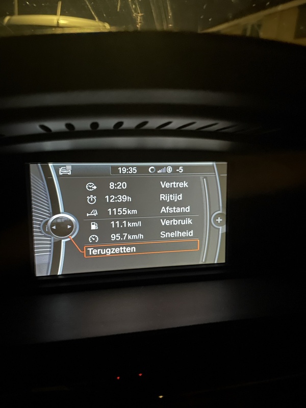 Afbeeldingslocatie: https://tweakers.net/i/nuTd8-r4sDizU447Uw4_sSJH3rI=/x800/filters:strip_icc():strip_exif()/f/image/K055kK3uZPTcmTNjxIFGHhTr.jpg?f=fotoalbum_large