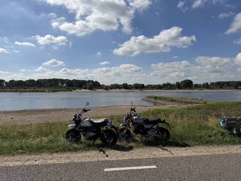 Afbeeldingslocatie: https://tweakers.net/i/o6AzT0wmnrnIJVc4LlSzlV73Ldg=/800x/filters:strip_icc():strip_exif()/f/image/ohe7ekgpHCXkUv5HtJ5G3kTx.jpg?f=fotoalbum_large