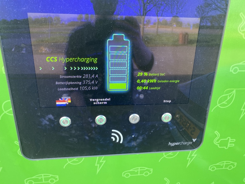 Afbeeldingslocatie: https://tweakers.net/i/oAdgB2-Zx21Hp3tj7v5FapMNXUU=/800x/filters:strip_icc():strip_exif()/f/image/JjgwhkWlVjQ5tQjIM5M7JOQe.jpg?f=fotoalbum_large