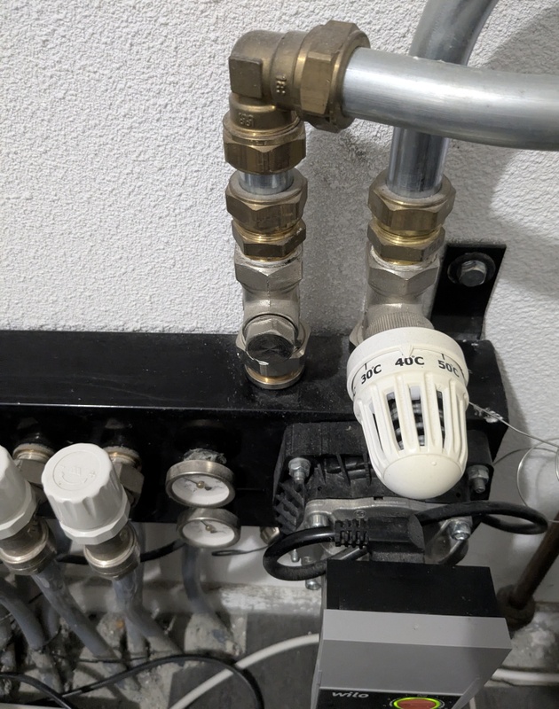 Afbeeldingslocatie: https://tweakers.net/i/oB9HY8yCP1JxBbp1c2r4ZycX45w=/x800/filters:strip_icc():strip_exif()/f/image/JcqJ1Cm5TXFKFDdICi6K4B0c.jpg?f=fotoalbum_large