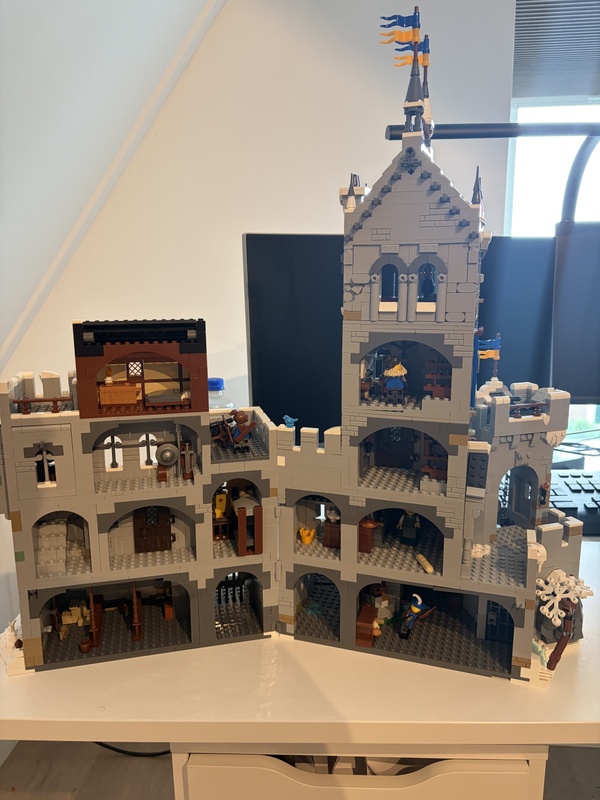 Afbeeldingslocatie: https://tweakers.net/i/oD8vAiOW_pYFyHpZxFkP9YVNy68=/x800/filters:strip_icc():strip_exif()/f/image/kleJaFcvIoZKXKjpswtJfzwl.jpg?f=fotoalbum_large
