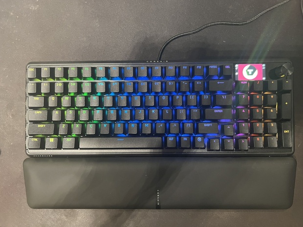 Afbeeldingslocatie: https://tweakers.net/i/oJkKJt5V9yhv1wu-kIjX-uN919o=/620x/filters:strip_icc():strip_exif()/m/638809/1Vl6tUf3tkdipoXIc7Ti1gJk3JdMbQspjY9wKMlAHzrtPa6vRl.jpeg?f=620xauto