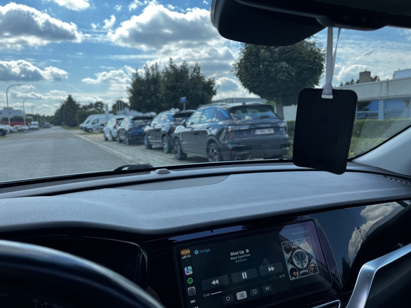 Afbeeldingslocatie: https://tweakers.net/i/oLafqQRx70tU0CR5tMxC5Rw9oss=/800x/filters:strip_icc():strip_exif()/f/image/qD7sfJQuc5DMzxoNlM8476Ay.jpg?f=fotoalbum_large