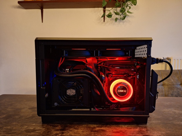 Afbeeldingslocatie: https://tweakers.net/i/oPRjpVZ3pAx1DQWWaB4MYfn6V6k=/620x/filters:strip_icc():strip_exif()/m/2271134/1VHWVg8atO4G9FlNWrETqH1ZGdTHzdBXNnQDvmOIIkxfLhlJIT.jpeg?f=620xauto