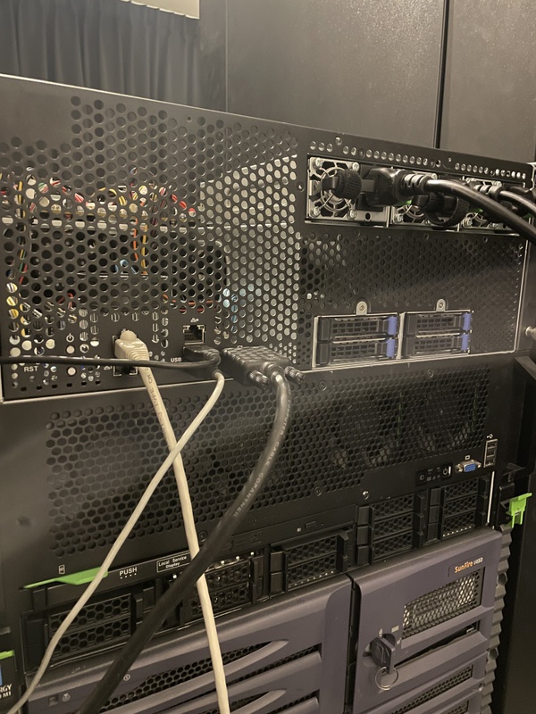 Afbeeldingslocatie: https://tweakers.net/i/oR3m5G61rXrcCAH-BB4iCQ8WrTg=/x800/filters:strip_icc():strip_exif()/f/image/FNkZw22gkOdPzSVOZsmVLWeo.jpg?f=fotoalbum_large