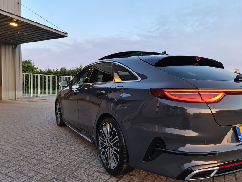 Afbeeldingslocatie: https://tweakers.net/i/oX28RNLCVSzIm6oXiahbummNp1A=/800x/filters:strip_icc():strip_exif()/f/image/7xBJEtV0iz5ccFYYx37bNX39.jpg?f=fotoalbum_large