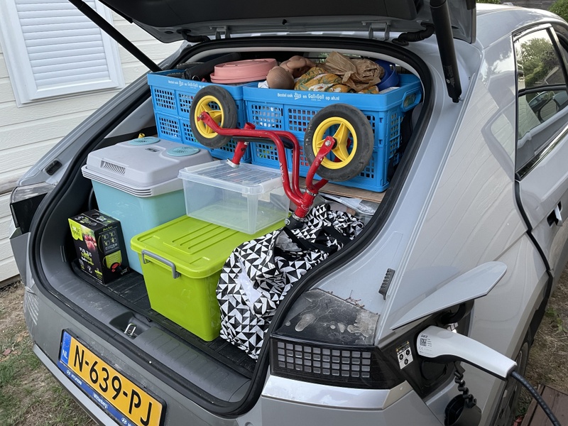 Afbeeldingslocatie: https://tweakers.net/i/obFeDTbuwsqjHoLXEHTyuaasySE=/800x/filters:strip_icc():strip_exif()/f/image/0CP90j0NfyQKYmXfgrNcLai9.jpg?f=fotoalbum_large